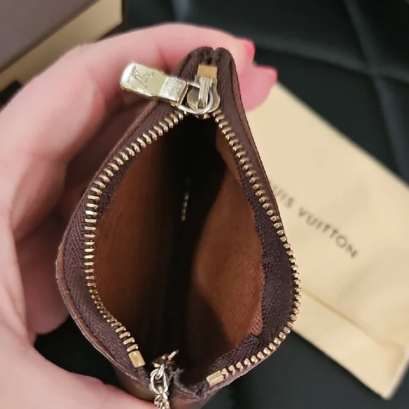 Louis Vuitton Brown Monogram Key Cles - Picture 8 of 13